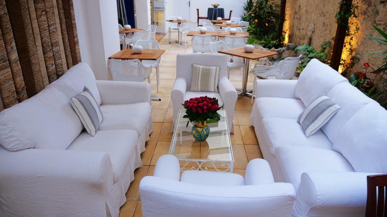 Hotel Palm Beach Cannes Exteriör bild